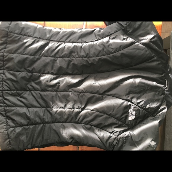 North Face Small Puffy Coat - Picture 2 of 2